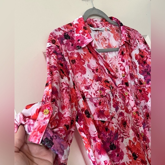 Floral Button Down Shirt - Red and Pink Gold Buttons - Picture 8 of 16
